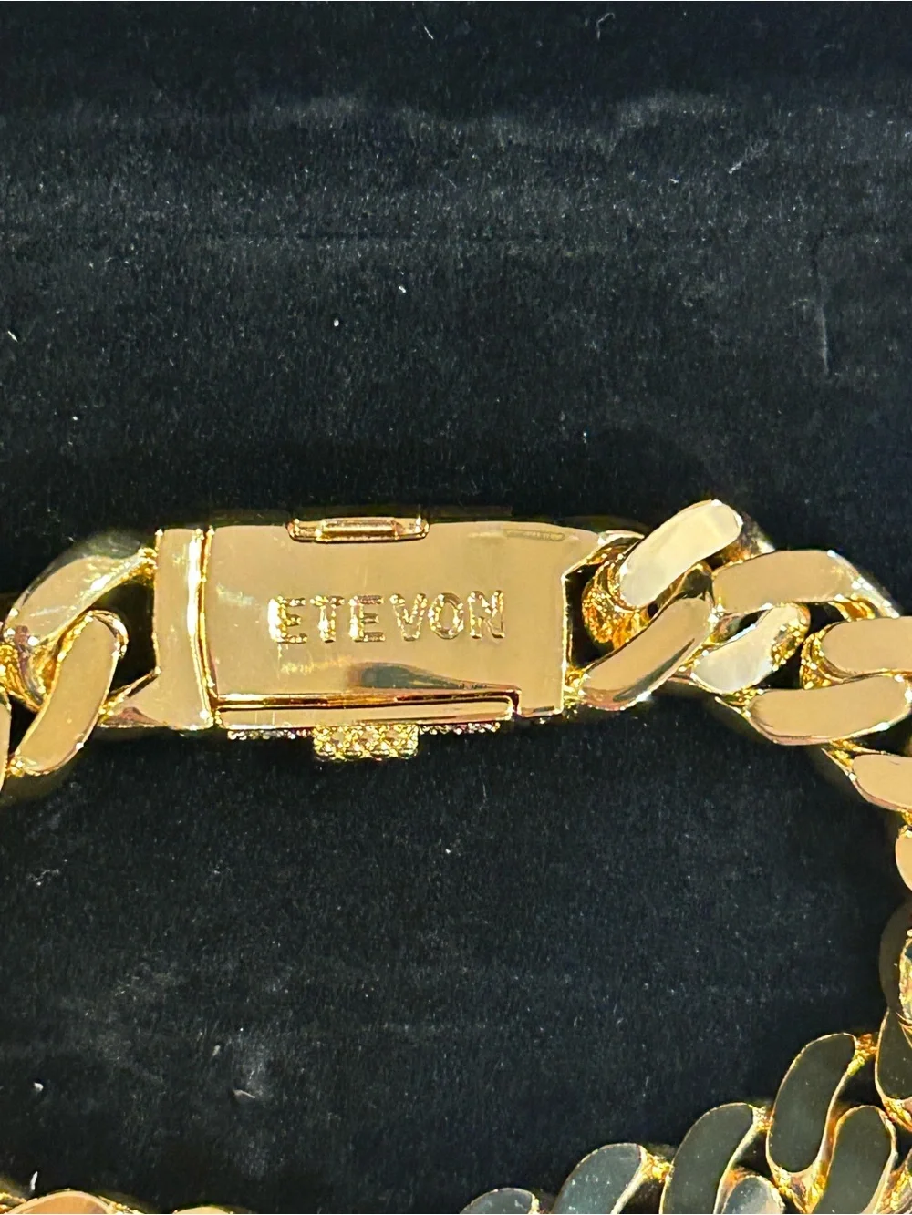 Gold-Tone (initial:L) Pave Cuban Link Bracelet with Sparkling Crystals